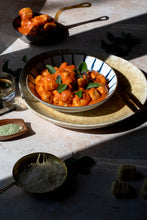Lade das Bild in den Galerie-Viewer, Sonntag, den 16.11.2025 Online Live-Cooking um 17:00 - Gnocchi-Gelinggarantie &amp; Wodka-Sauce! Selbstgemacht mit Frau Bunt kocht!
