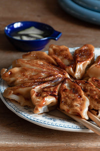 Sonntag, den 01.02.2025 Online Live-Cooking um 17:00 - Gyoza & Wan-Tan! Asiatische Teigtaschen mit Nudelblätter-Trick mit Frau Bunt kocht!