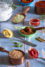 Lade das Bild in den Galerie-Viewer, Mittwoch, den 19.11.2025 Online Live-Cooking um 17:00 - Saucen-Zauber! 6 Blitz-Saucen für jede Gelegenheit mit Frau Bunt kocht!
